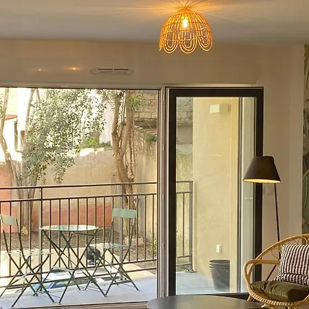 Jungle Montpeul: Urban Oasis With Fiber Wi-fi And Loggia * Montpellier